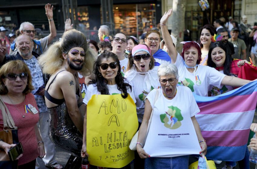  Madres de niños LGBTQ se unen en América Latina