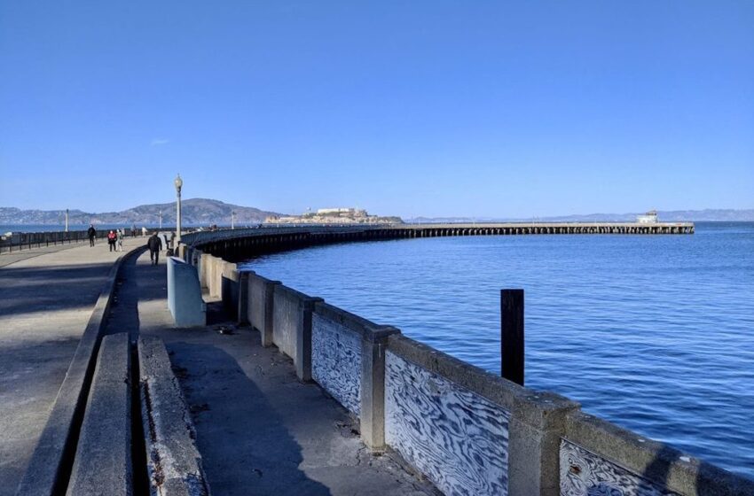  Muelle Municipal de San Francisco cerca del Parque Acuático cerrado indefinidamente
