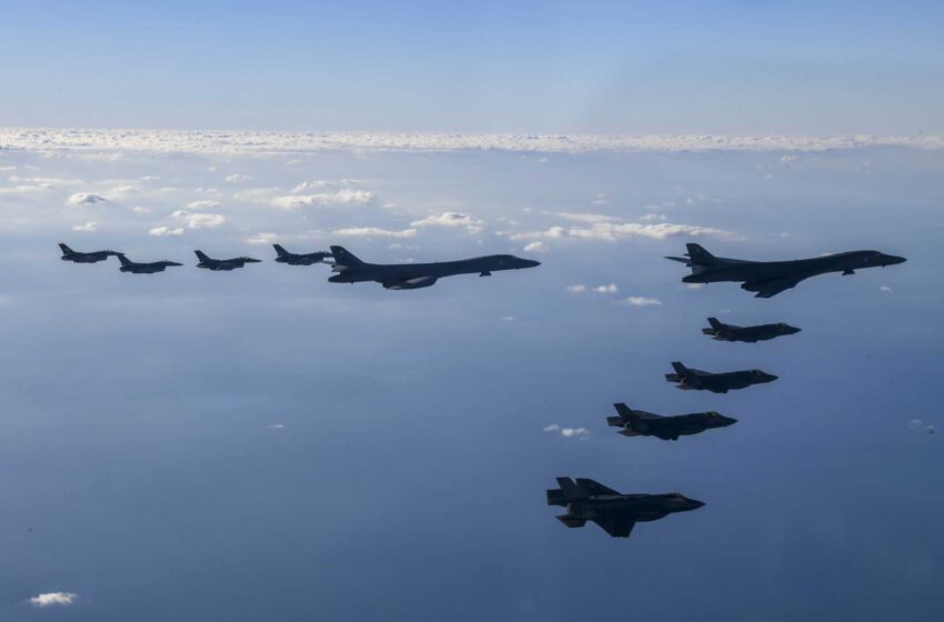  N. Corea del Sur dispara más misiles mientras EE.UU. sobrevuela el Sur con bombarderos