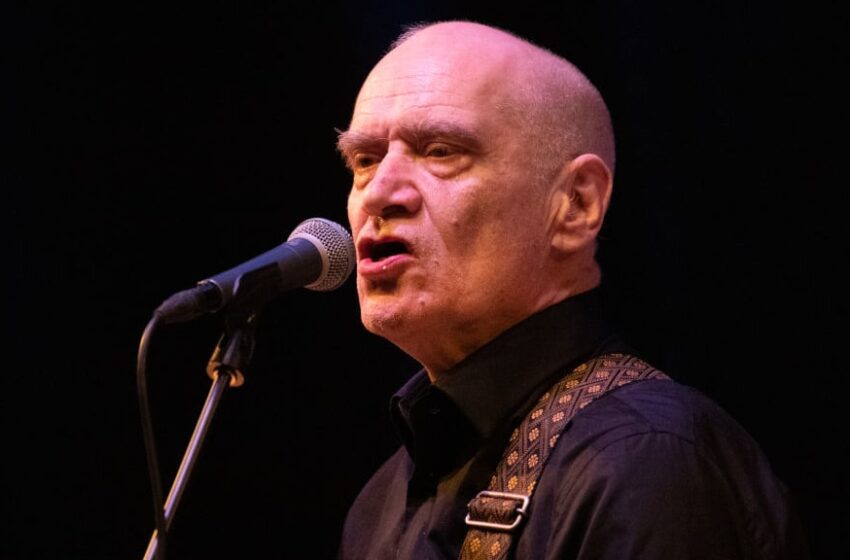 Wilko Johnson, estrella de ‘Juego de Tronos’ y guitarrista de Dr. Feelgood, muere a los 75 años
