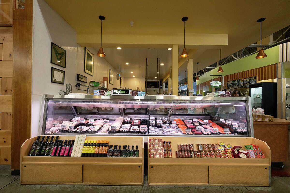 Barons Quality Meats and Seafood dentro de Alameda Marketplace en Alameda CA, 29 de noviembre de 2022