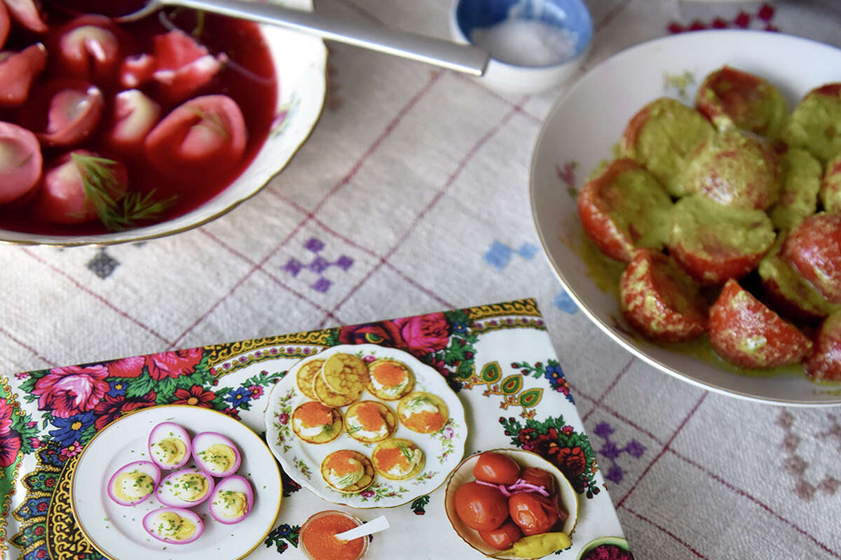 El libro de cocina de Anna Voloshyna "Budmo!" que cuenta con una amplia gama de ucranianosrecetas. 