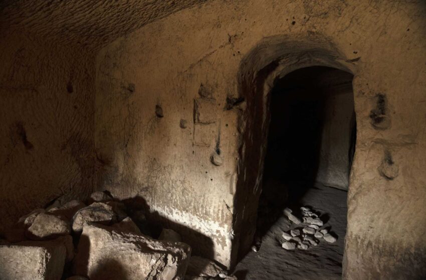  Arqueólogos israelíes excavan la tumba de la “comadrona de Jesús
