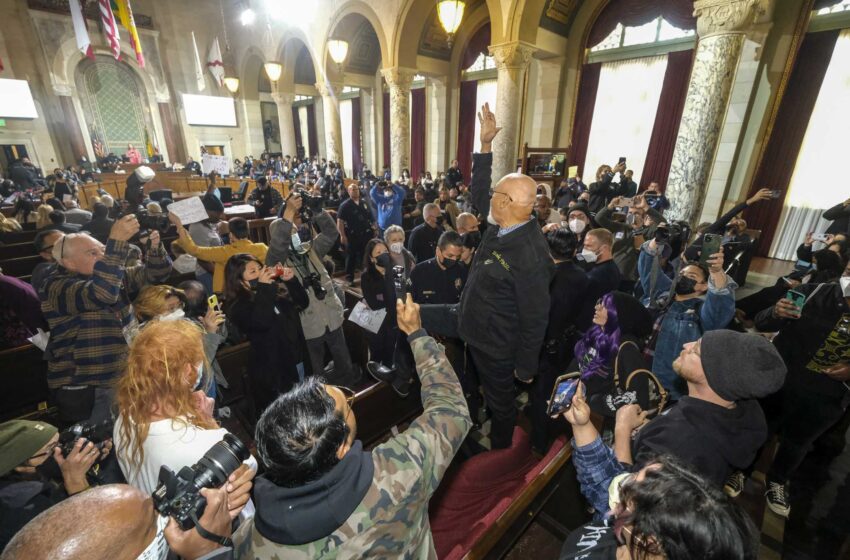  El escándalo del racismo en Los Ángeles provoca una nueva ronda de protestas en el ayuntamiento
