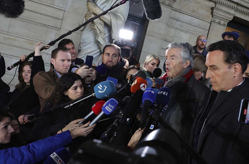  Los abogados piden la liberación de un sospechoso en un escándalo de corrupción en la UE