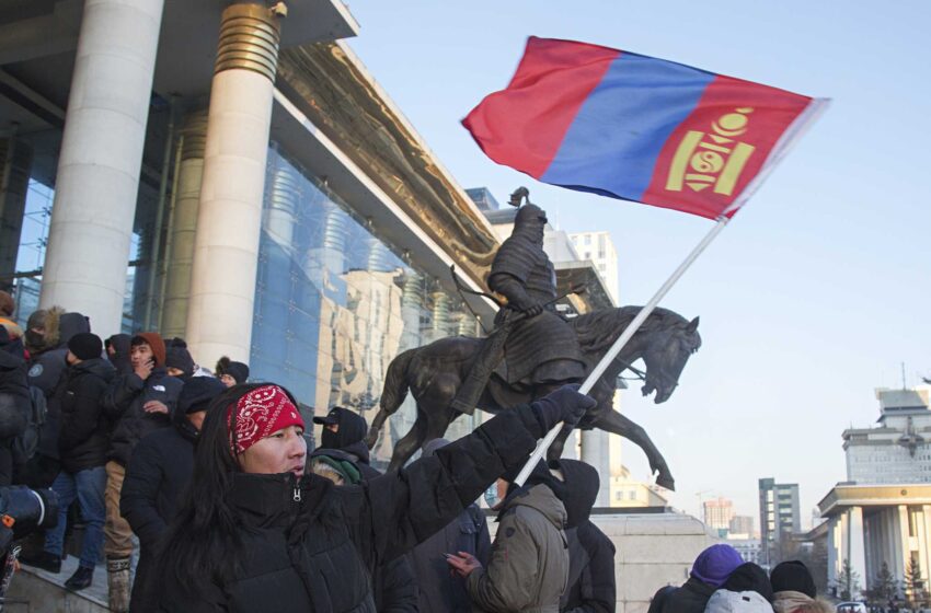  Los mongoles protestan por el presunto robo de carbón vendido a China