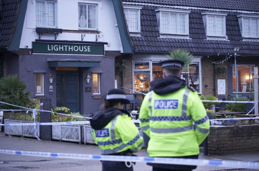  Tiroteo en Nochebuena en un pub del Reino Unido deja 1 muerto y 3 heridos