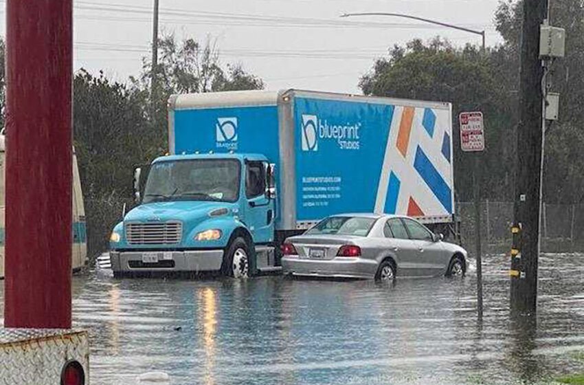  Tormenta en California deja varados a más de 60 camiones de comida del Área de la Bahía