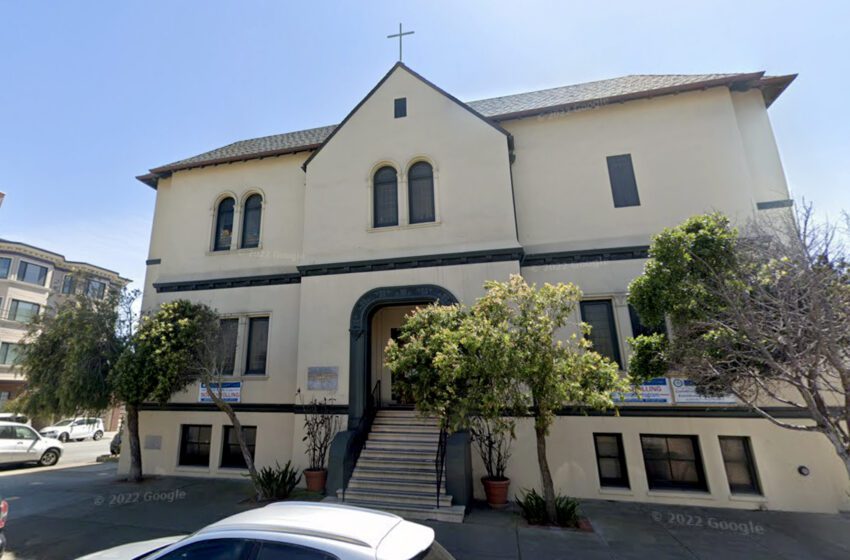  La escuela católica de San Francisco Santo Tomás Apóstol cierra después de 75 años