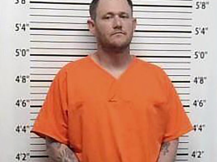  Devuelven al estado a un hombre acusado de la muerte de una niña de Oklahoma de 4 años