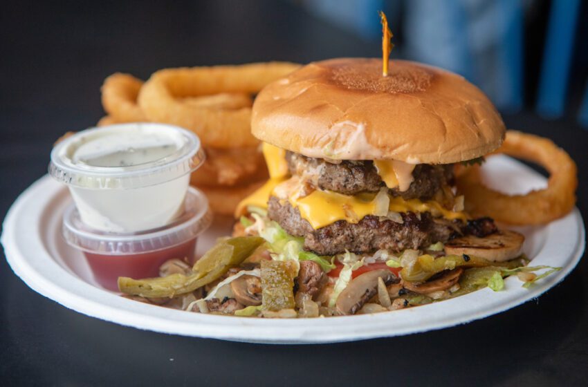  Ganim’s Market en SF sirve una de las mejores hamburguesas