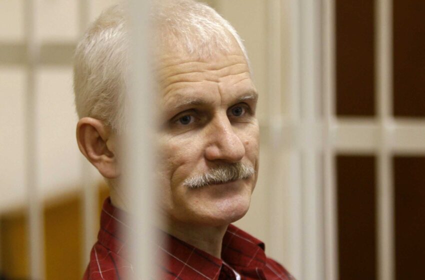  Bielorrusia inicia el juicio contra Bialiatski, Premio Nobel de la Paz