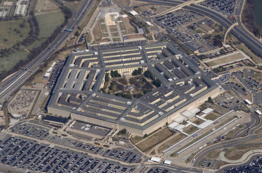 El Pentágono retira el mandato de la vacuna COVID-19 para las tropas
