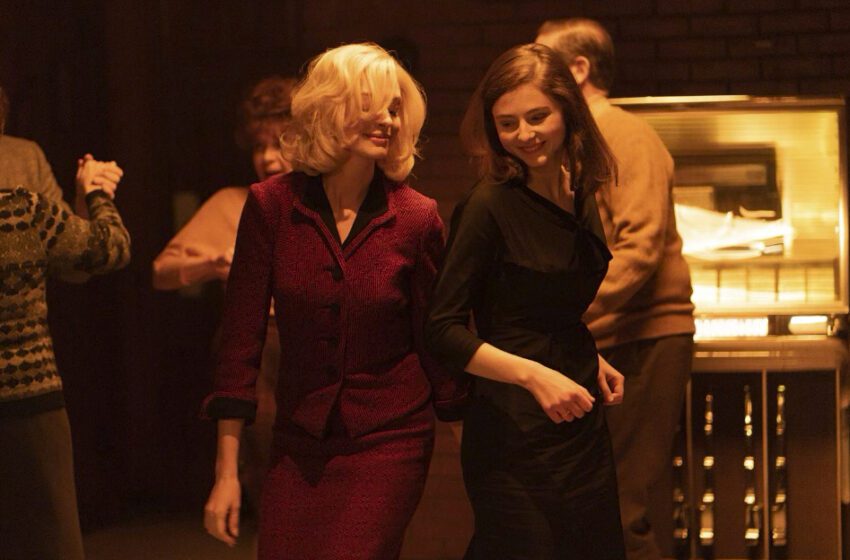  Hathaway y McKenzie protagonizan la elegante adaptación de “Eileen