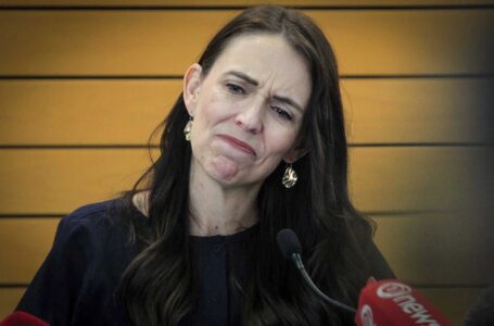 La neozelandesa Ardern dejará el cargo y fija las elecciones para octubre