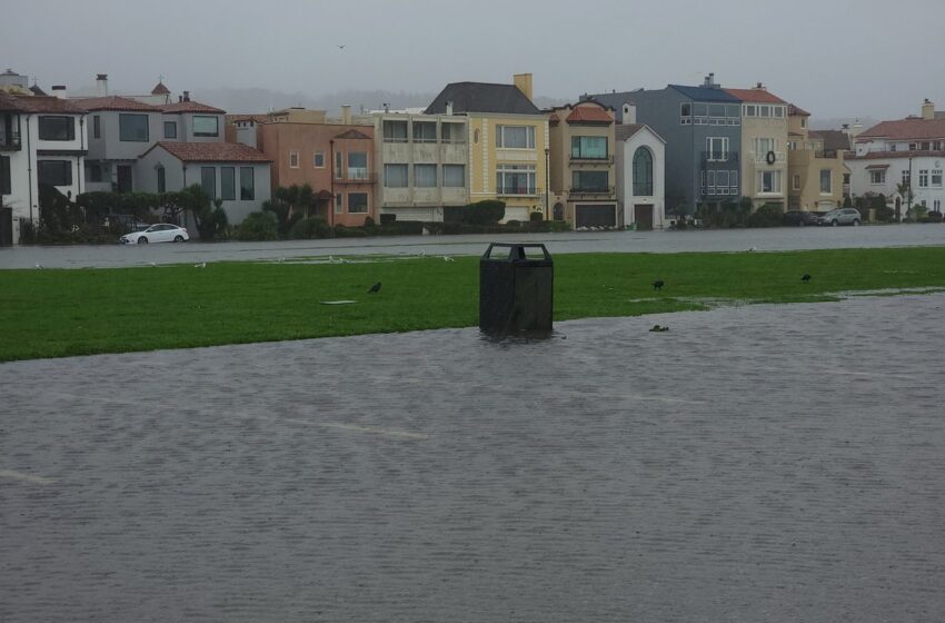  Las empresas del Área de la Bahía se enfrentan a graves inundaciones durante la tormenta de Nochevieja