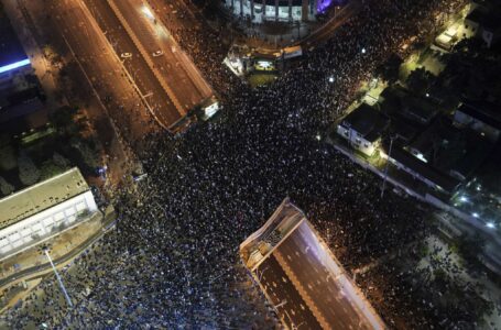 Los israelíes continúan con las protestas contra el nuevo gobierno