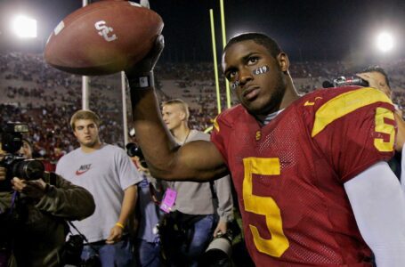 Reggie Bush y Tebow, de la USC, entran en el Salón de la Fama del Fútbol Universitario