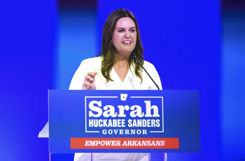  Sarah Huckabee Sanders jura como gobernadora de Arkansas