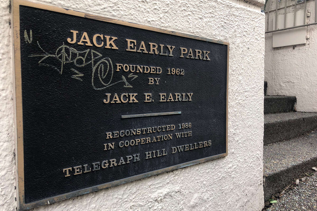 La placa en la entrada de Jack Early Park en San Francisco, vista el martes 7 de febrero de 2023. 
