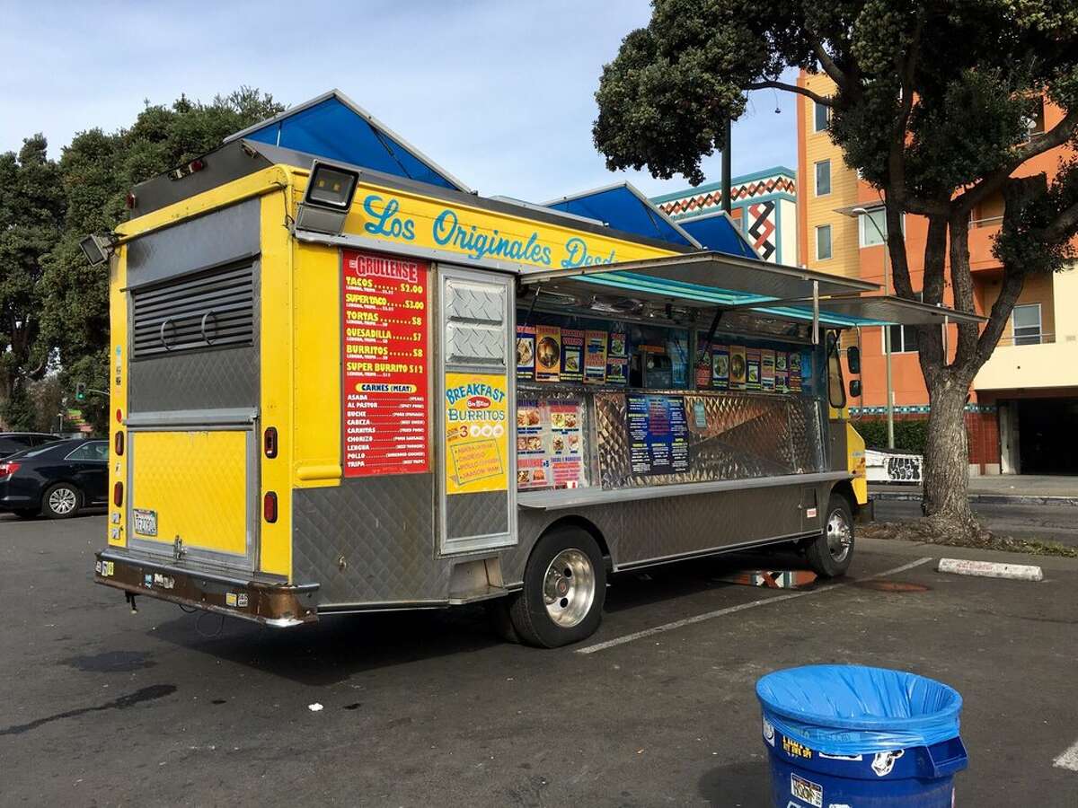 El camión de tacos Mi Grullense en Oakland, California.