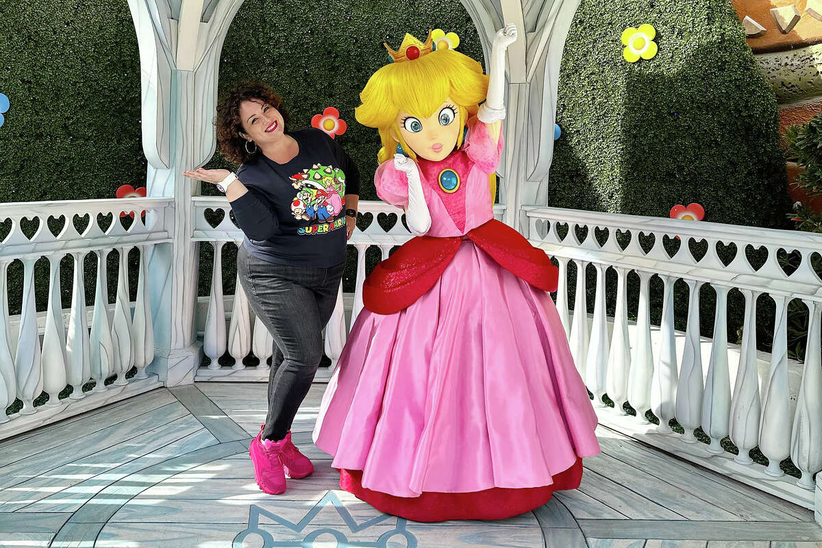 La princesa Peach me saludó con "¡Es tan agradable conocer a otra princesa!"