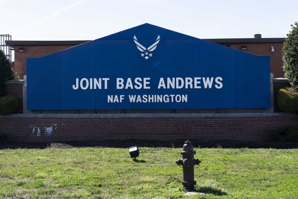 El cónyuge del líder de la Fuerza Aérea abrió fuego durante la brecha Andrews