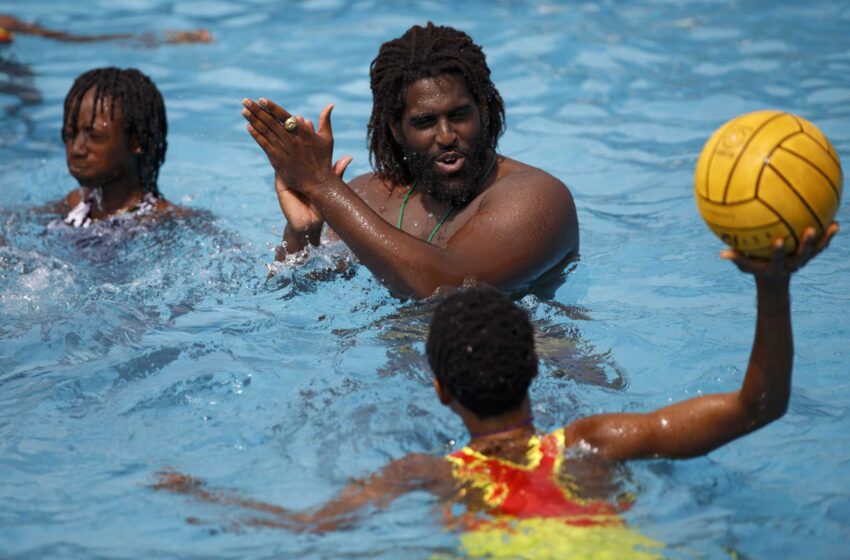  El waterpolo ghanés crece mientras el deporte busca más diversidad