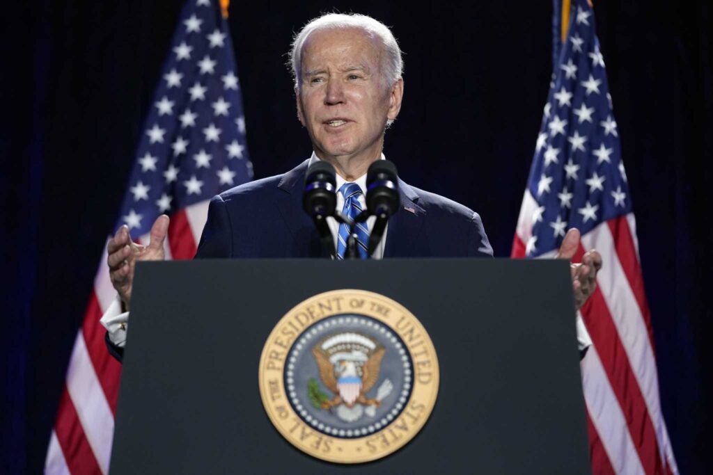 Biden comienza a impulsar la financiación de medidas contra el fraude pandémico