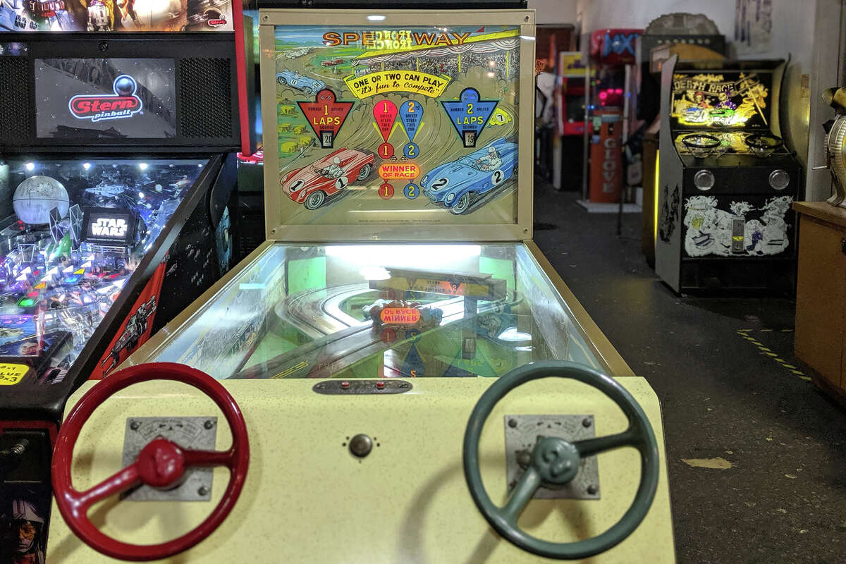 Musée Mécanique en Fisherman's Wharf mantiene vivo el espíritu de los viejos juegos de arcade.