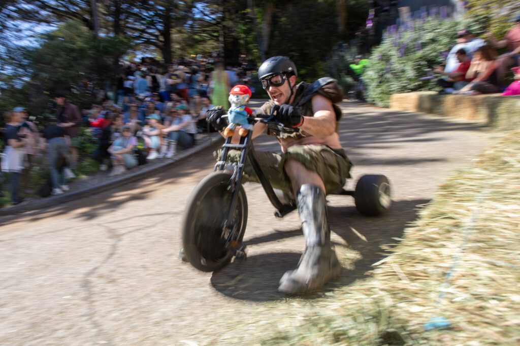 Fotos de la temeraria carrera de ruedas grandes de San Francisco