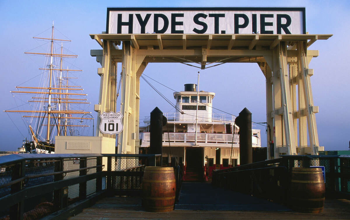 El muelle de Hyde Street en el Parque Histórico Nacional Marítimo en San Francisco, California.