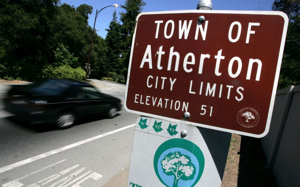 ‘Ridículo’: los residentes de Atherton llaman a la revuelta por las revisiones del plan de vivienda