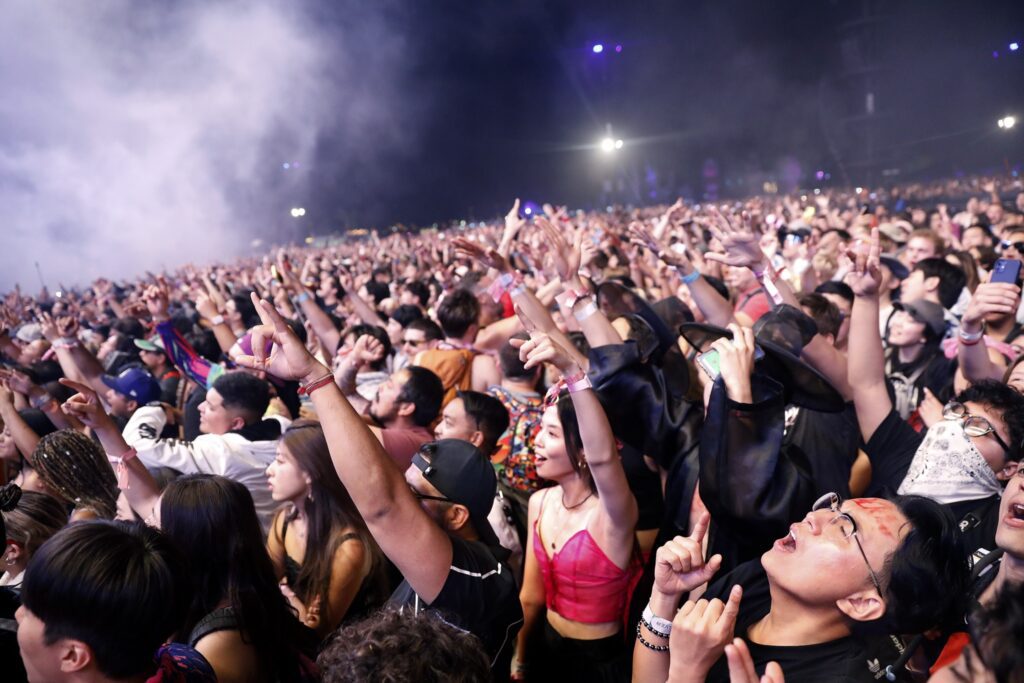 Coachella presenta cese y desistimiento para ocultar imágenes de Frank Ocean