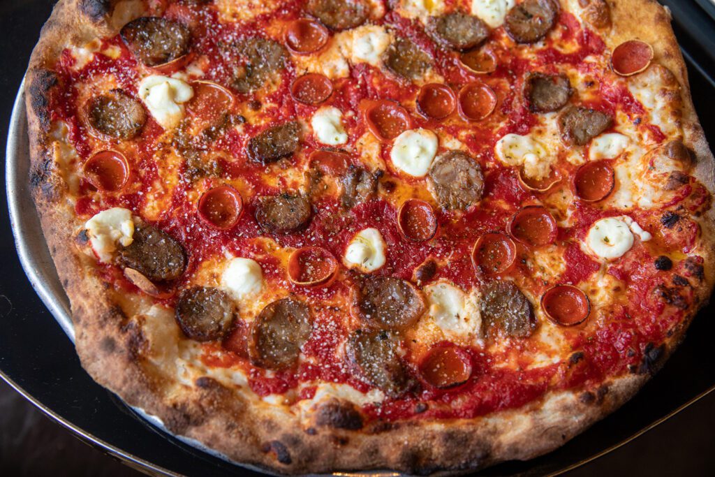 El campeón mundial de pizza Tony Gemignani se prepara para franquiciar Slice House en todo el país