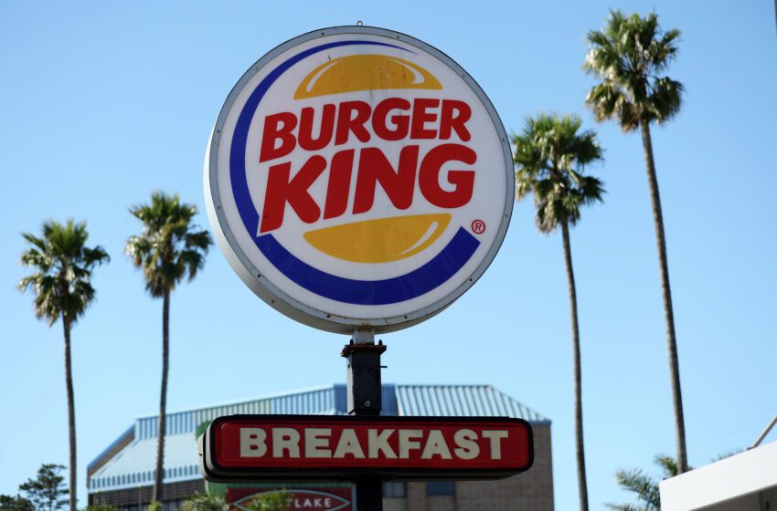  Burger King altera el pan Whopper para una colaboración de superhéroes