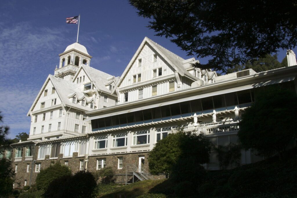 Los inversores inmobiliarios compran el hotel Claremont Club & Spa de East Bay