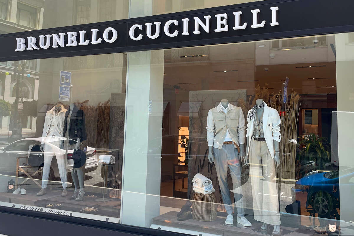 Una vista de la tienda de Brunello Cucinelli en el centro de San Francisco, cerca de Union Square, el miércoles 17 de mayo de 2023. 
