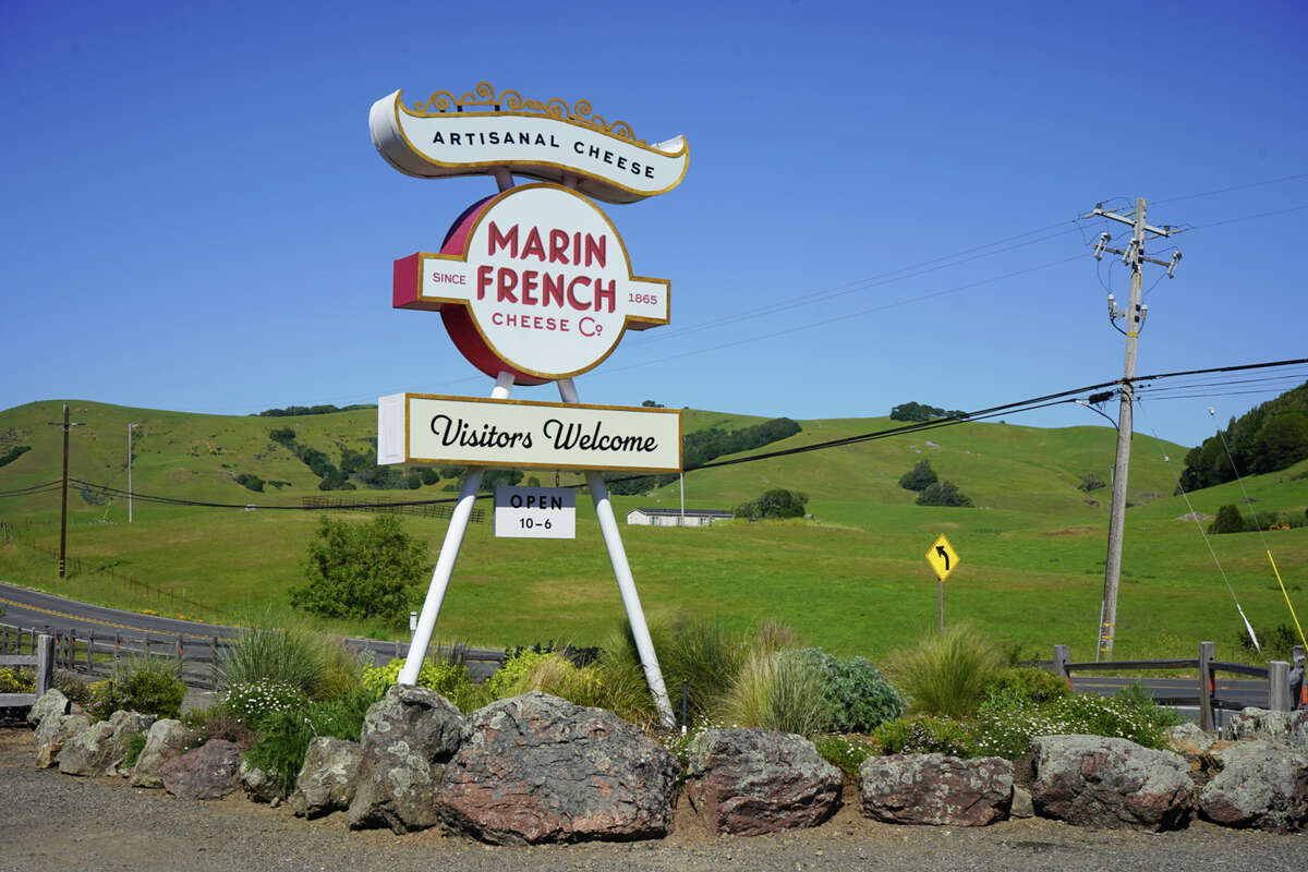 Marin French Cheese Co., ubicada en 7510 Pt. Reyes-Petaluma Rd. en Petaluma, visto el 16 de mayo de 2023. La empresa quesera ha estado elaborando queso en la misma propiedad desde 1865. 