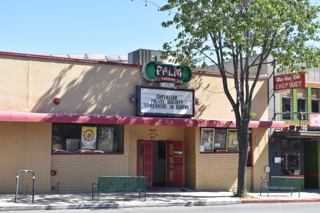 Palm Theatre en San Luis Obispo mira a la audiencia joven para sobrevivir