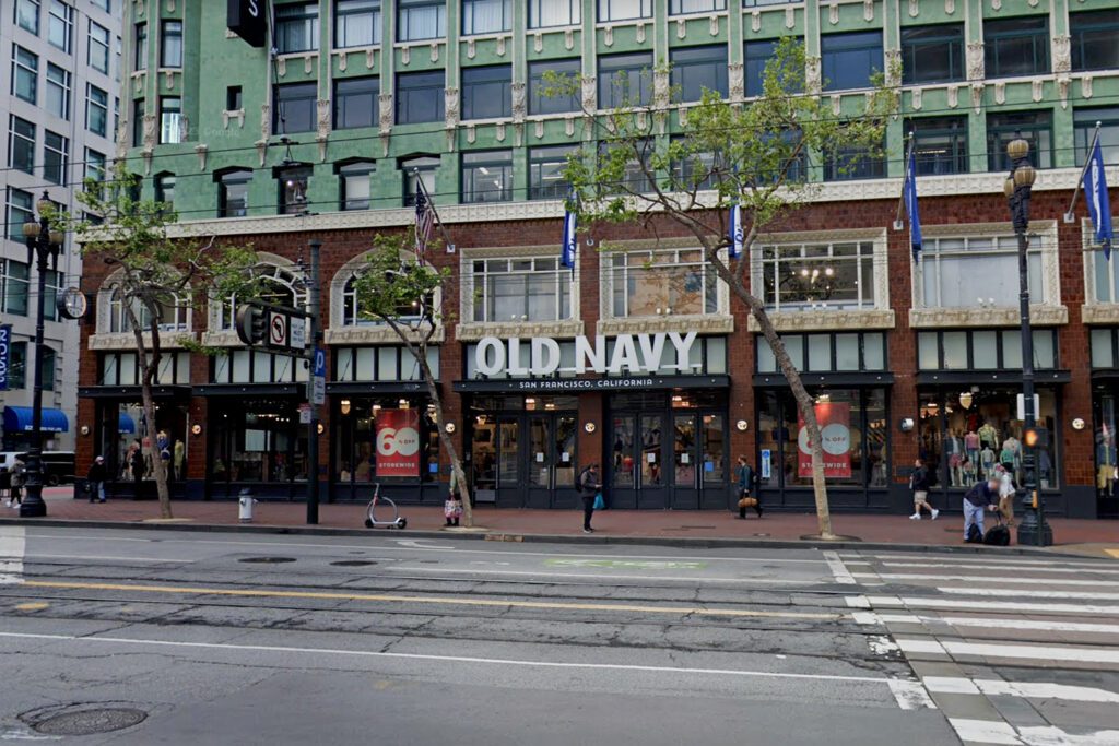 La tienda Old Navy de Gap en el centro de San Francisco cerrará