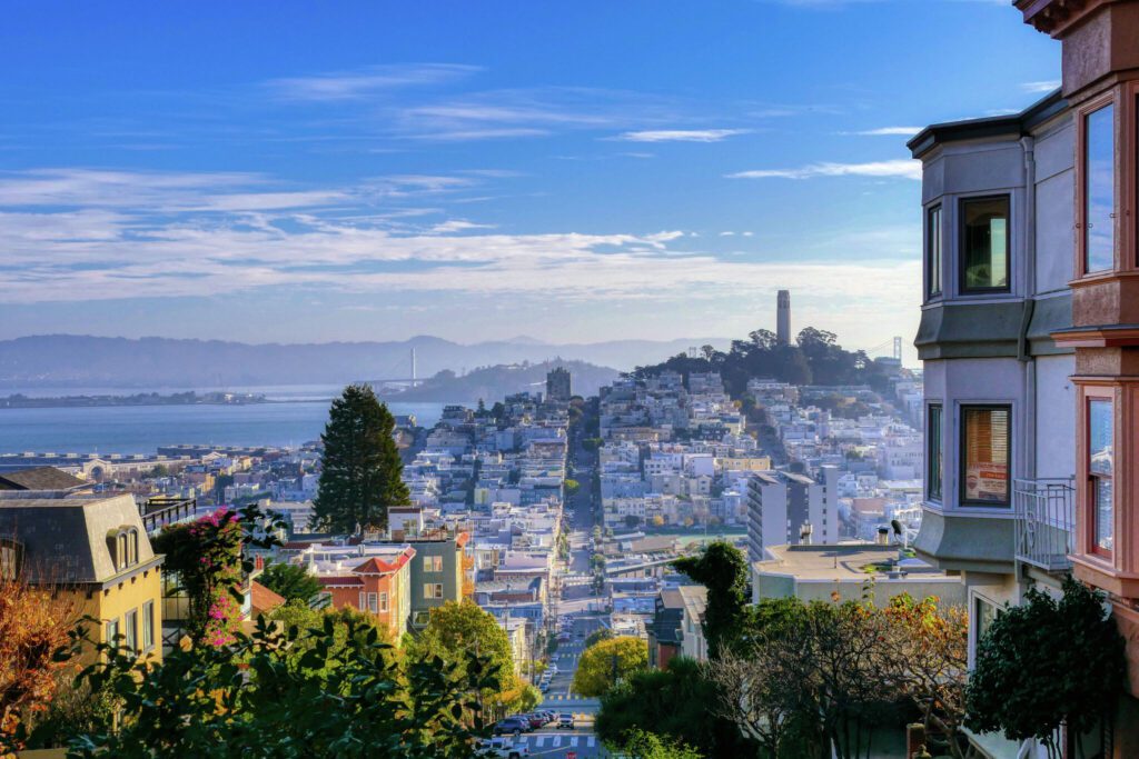Individuos que ganan menos de $105,000 clasificados como de “bajos ingresos” en San Francisco