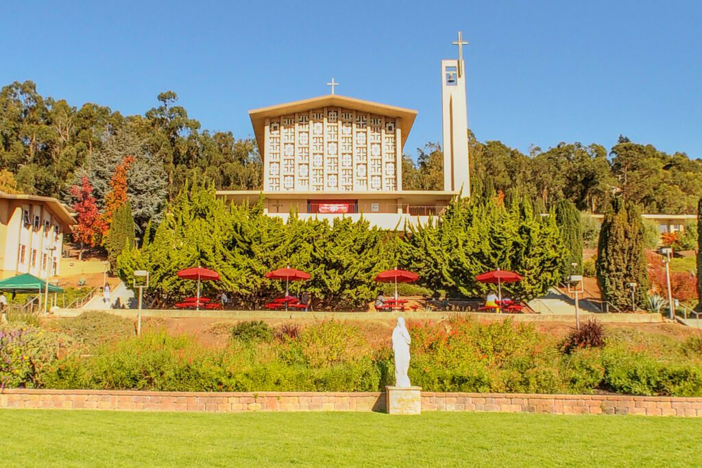 La Universidad Holy Names de Oakland encuentra comprador para un campus de 56 acres