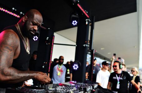 Shaq, también conocido como ‘DJ Diesel’, será el anfitrión de un festival de música electrónica